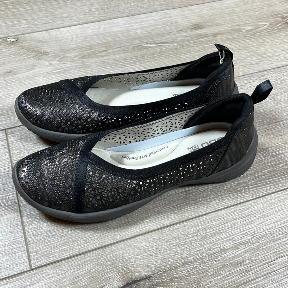 JBU Shimmering Charcoal Slip-On Shoes Sz 7.5.